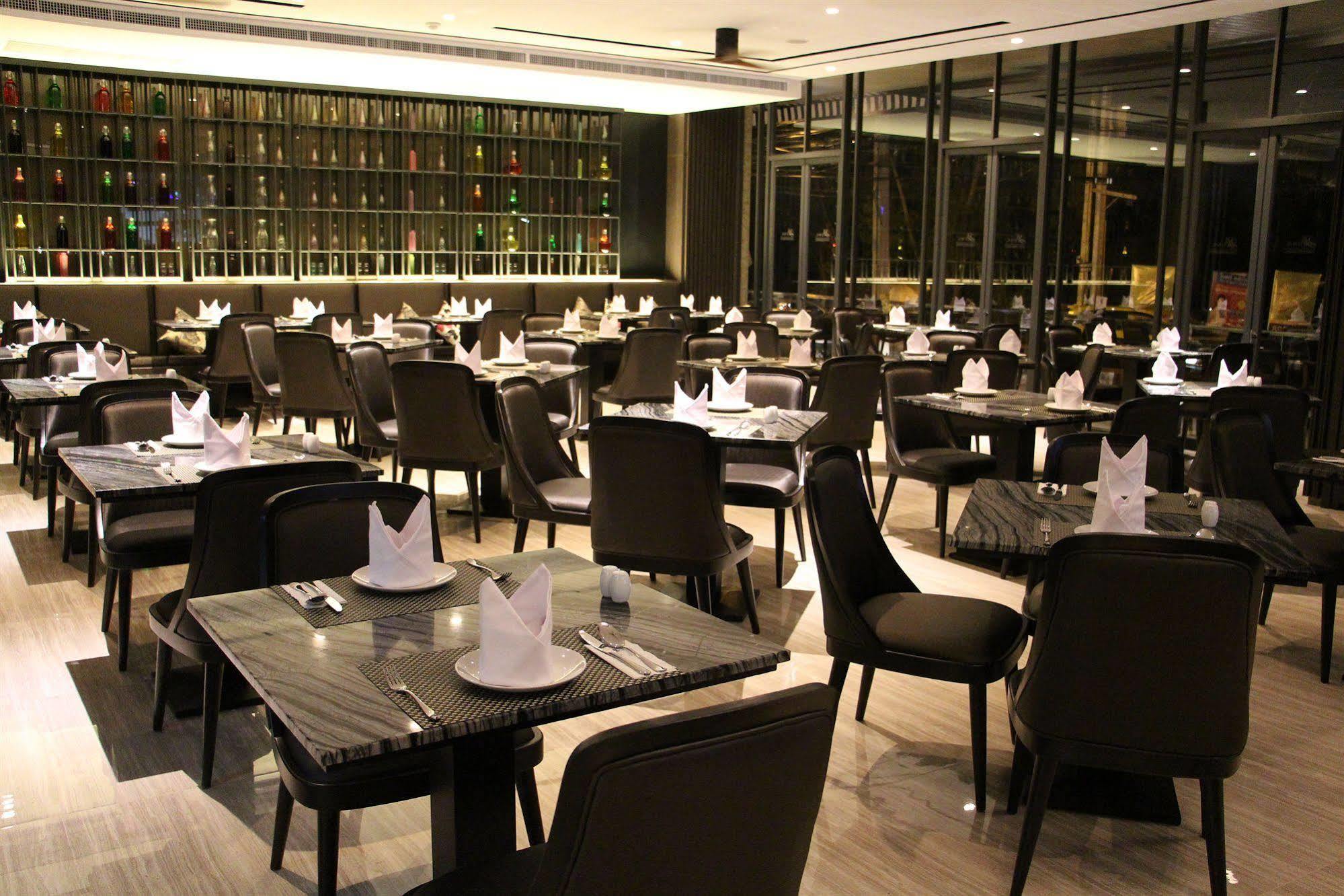 The Siamese Hotel Pattaya By Pcl Extérieur photo